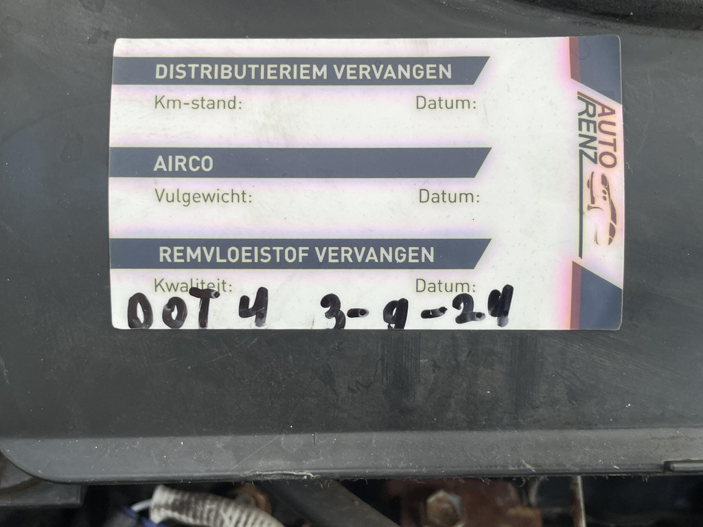 42212508-24.jpg