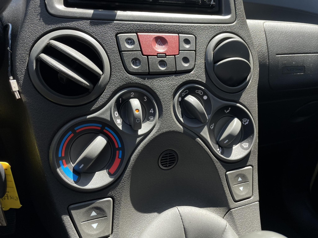 46039590-14.jpg